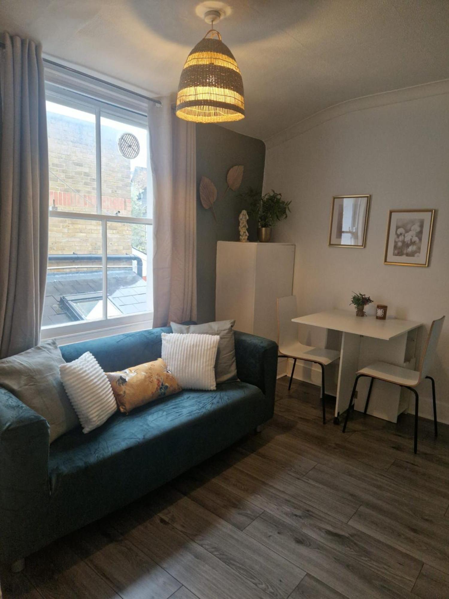 Вілла 46A Broughton Road Fulham Лондон Номер фото