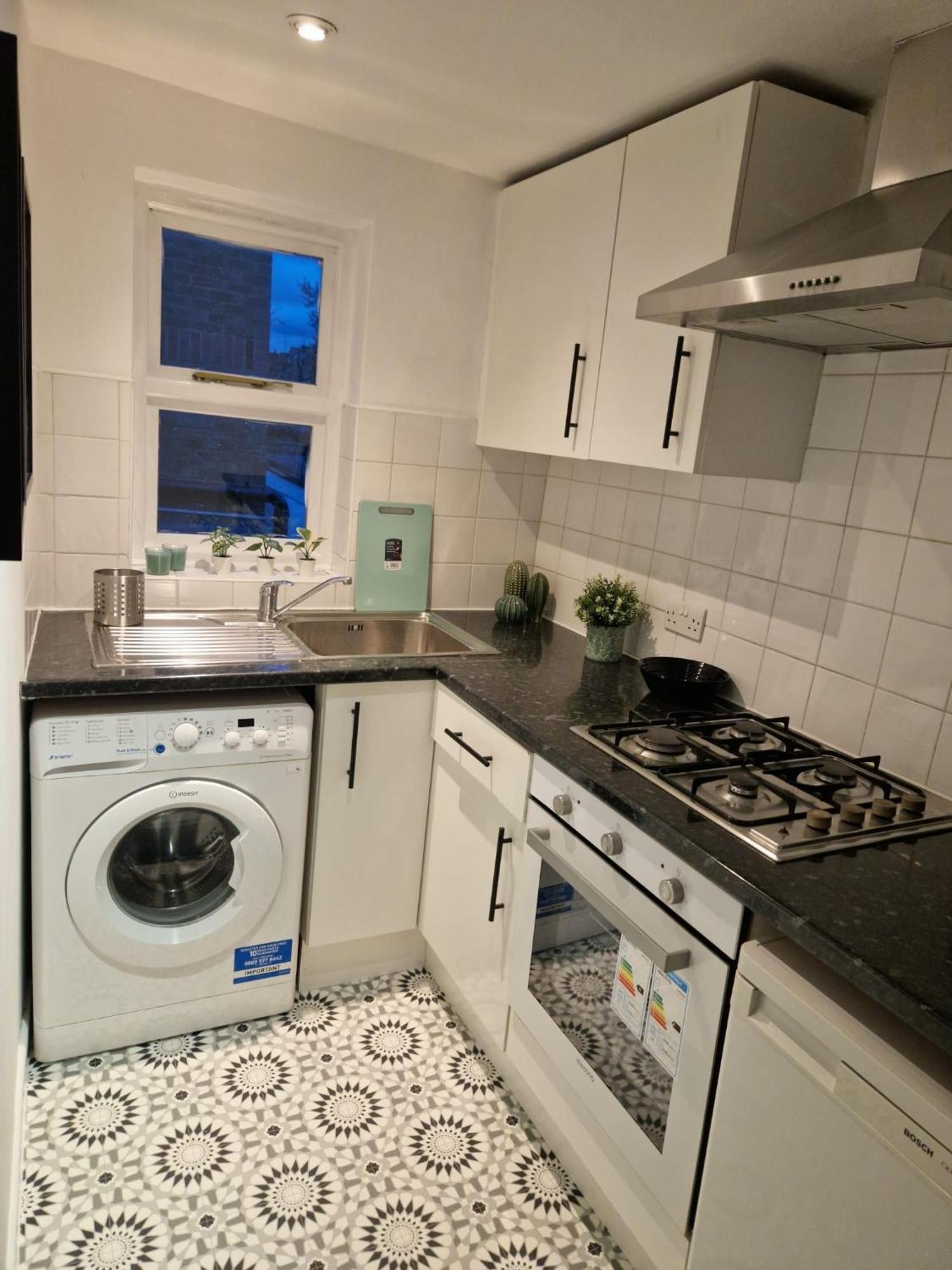 Вілла 46A Broughton Road Fulham Лондон Екстер'єр фото